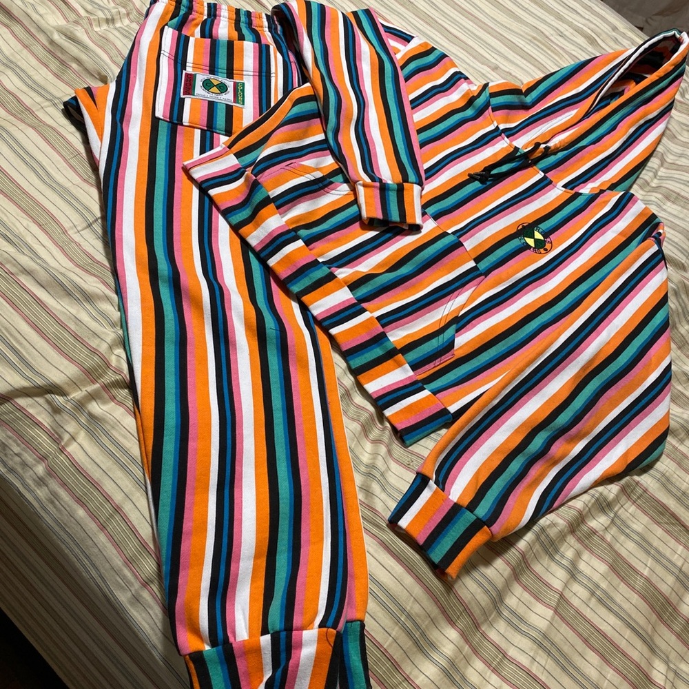 Cross colours hoody and sweats